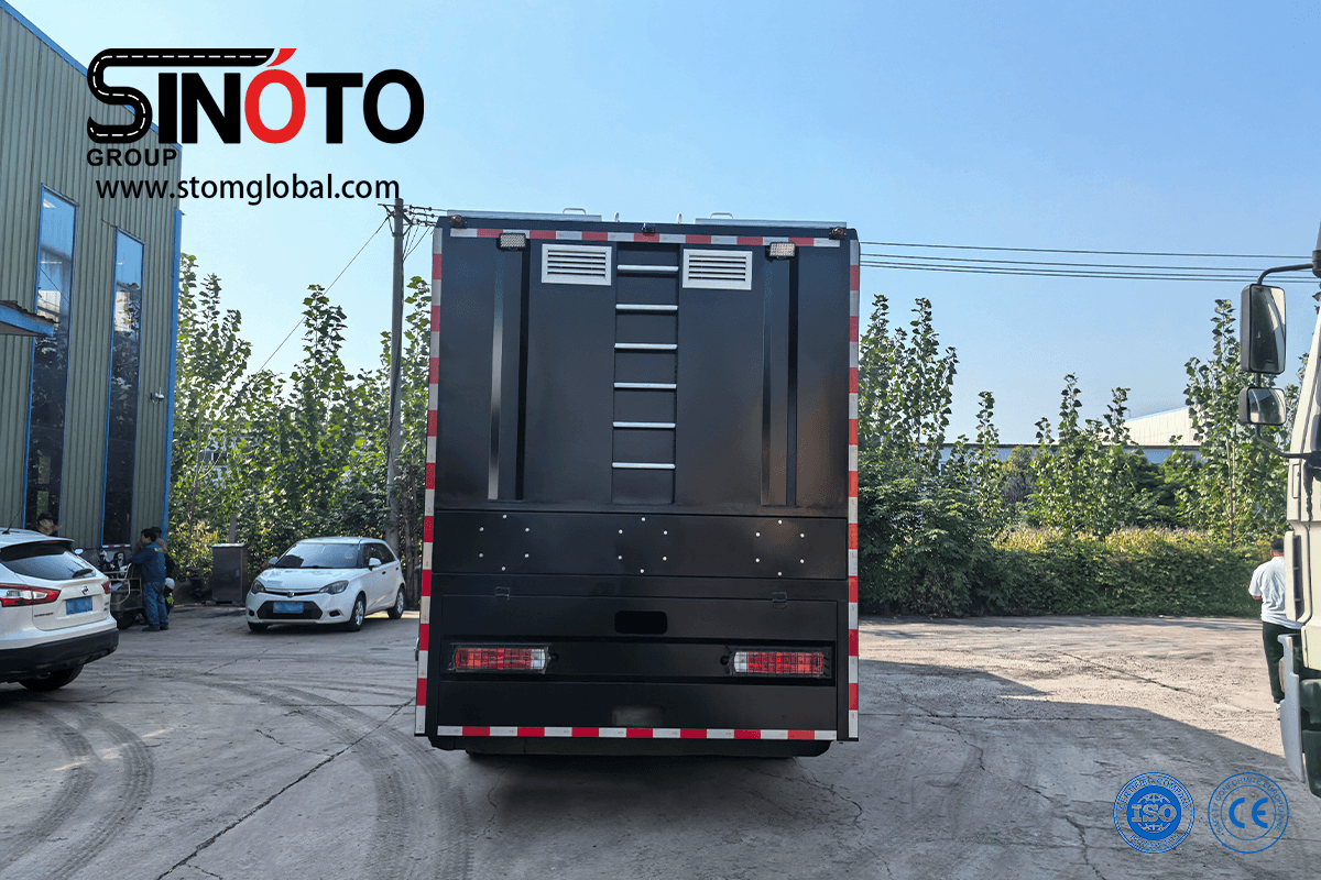 cement distributor truck